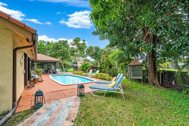 Building Photo - 1401 Mystic Ct