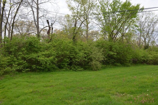 Building Photo - 2600 Braemore Rd