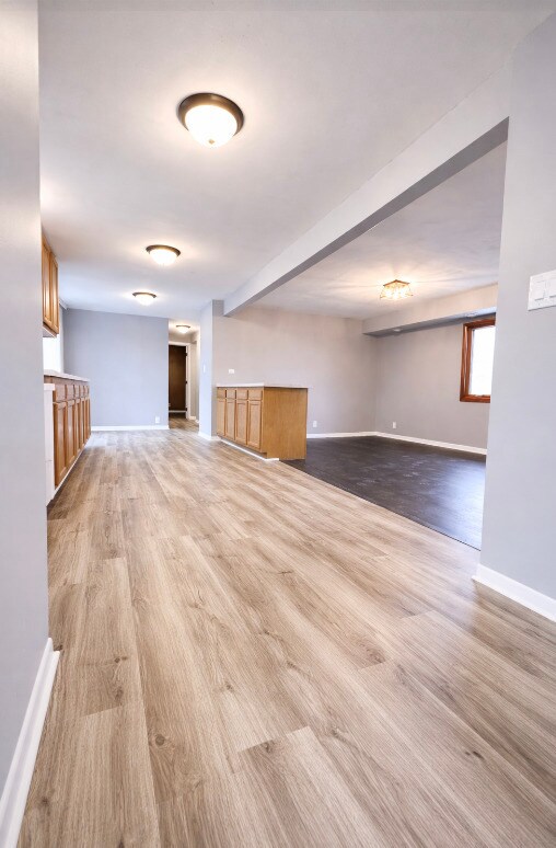 Building Photo - 725 S Spencer Rd