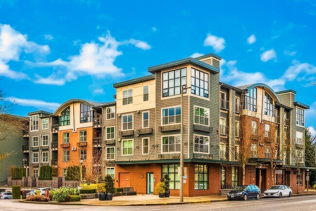 Building Photo - Penthouse condo in the ideal location in t...