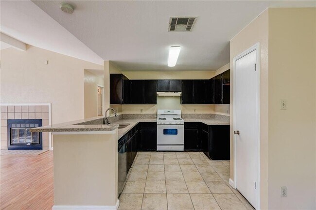 Building Photo - 12329 Tomanet Trail