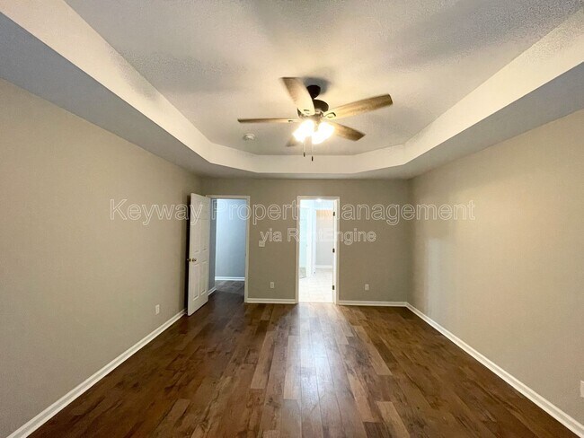 Building Photo - 1391 Watsonia Dr