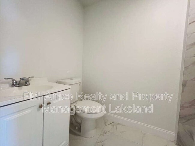 Building Photo - 8170 State Rd 60