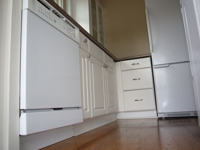 Building Photo - 1118 Autrey Street, Unit 4