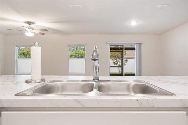 Building Photo - 669 Grand Reserve Dr