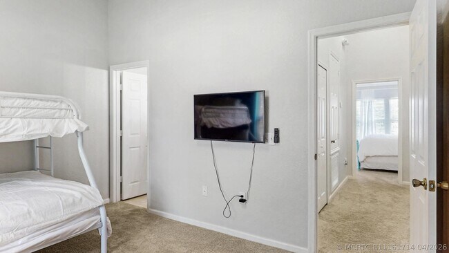 Building Photo - 7650 Sir Kaufmann Ct