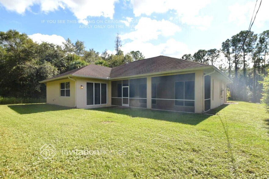 Building Photo - 4392 Skyway Ave