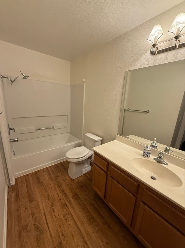 Building Photo - 2 Bedroom Apartment in Il Palio, Rancho Be...