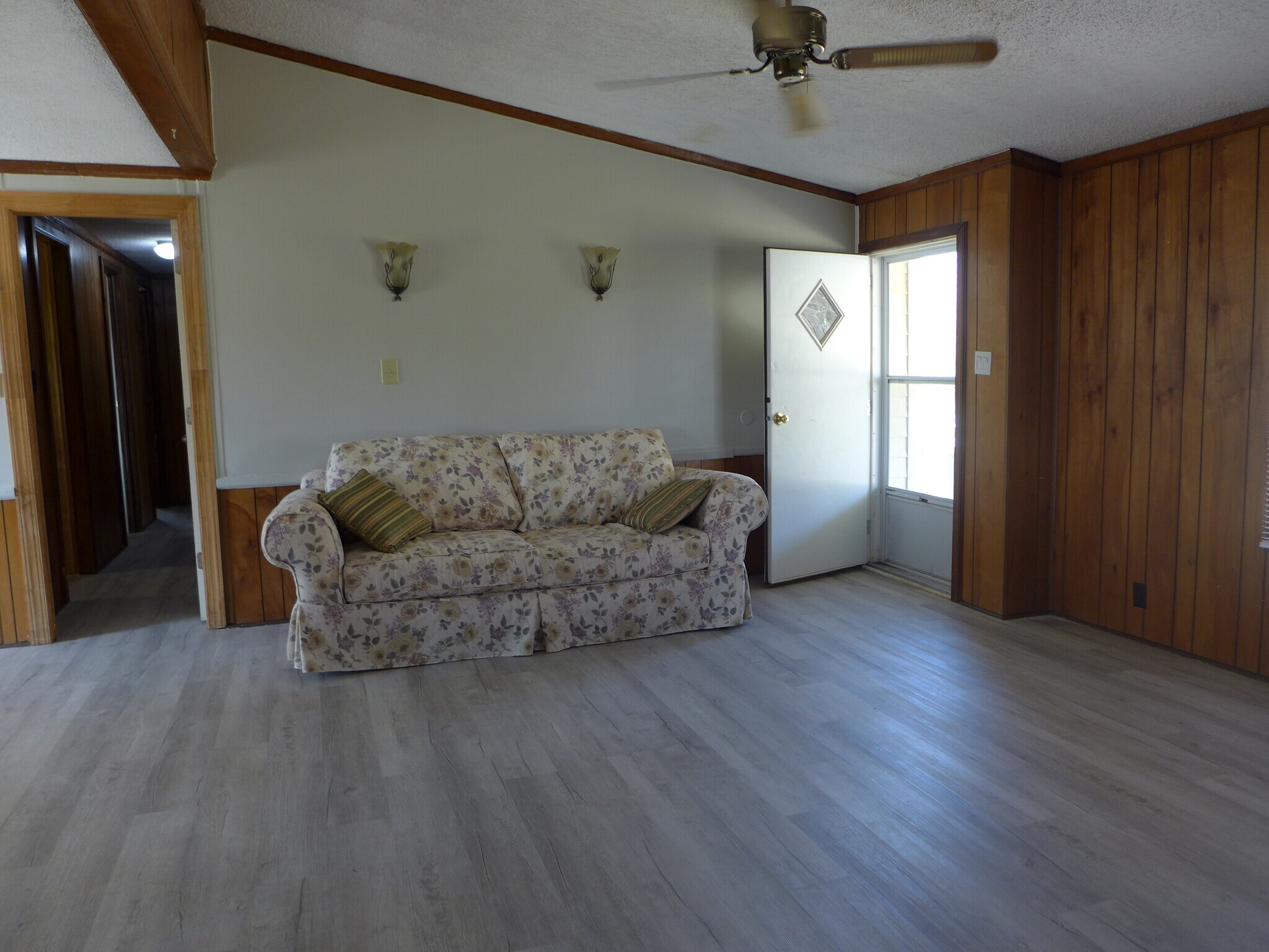 Building Photo - 1114 Grantham School Rd