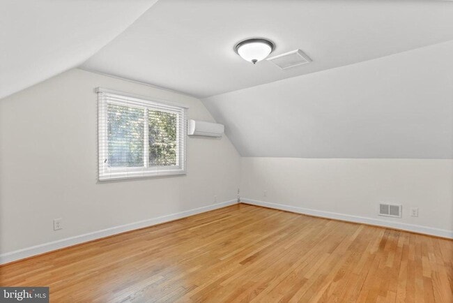 Building Photo - 10807 Huntley Pl