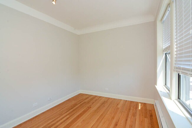 Building Photo - 2328 N Rockwell St