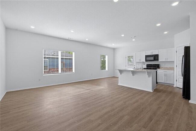 Building Photo - 6800 SW Dignity Ave