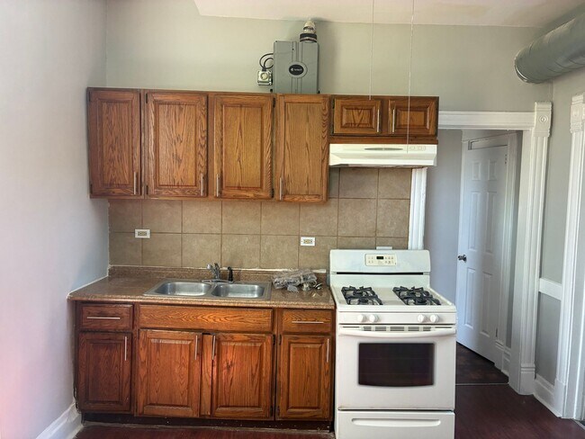 Building Photo - 9035 S Burley Ave