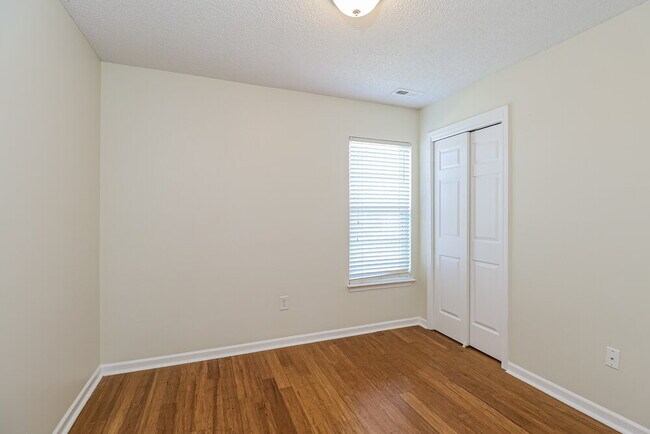 Building Photo - 11925 Misty Pine Ct