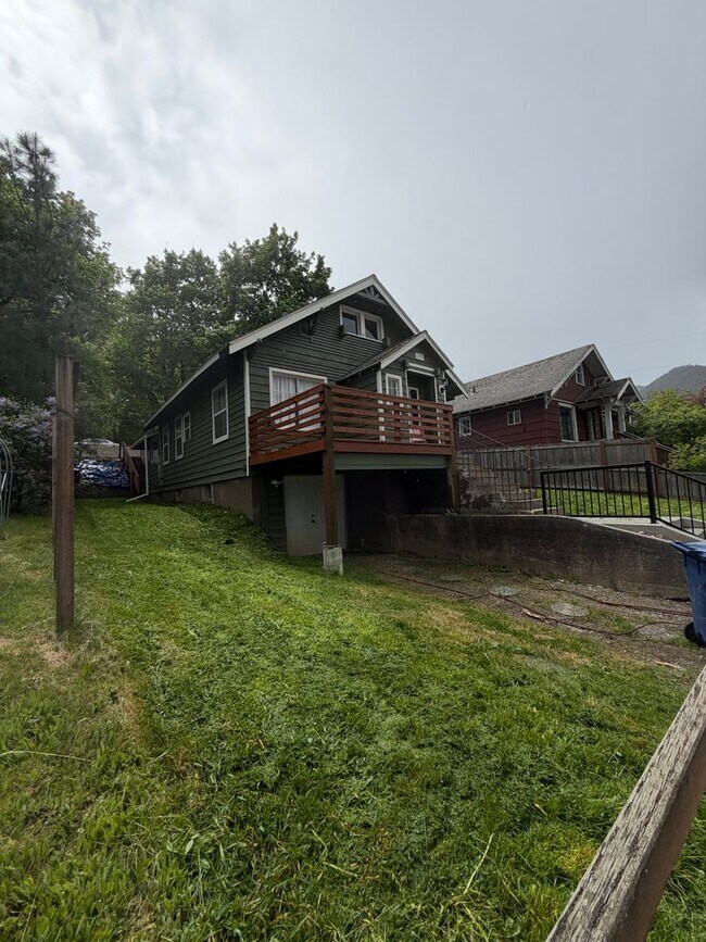 Building Photo - Spacious 4-Bedroom Home in the Heart of Kellogg