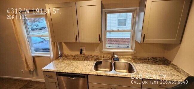 Building Photo - 4312 W 191st St