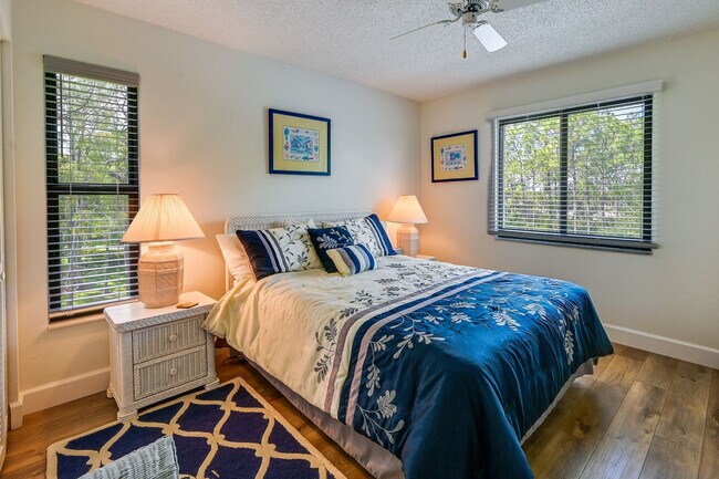 Building Photo - 5708 Deauville Cir