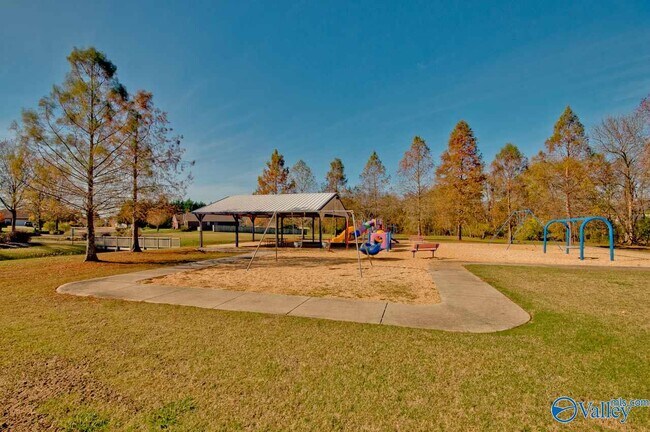 Building Photo - 97 S Interlaken Dr