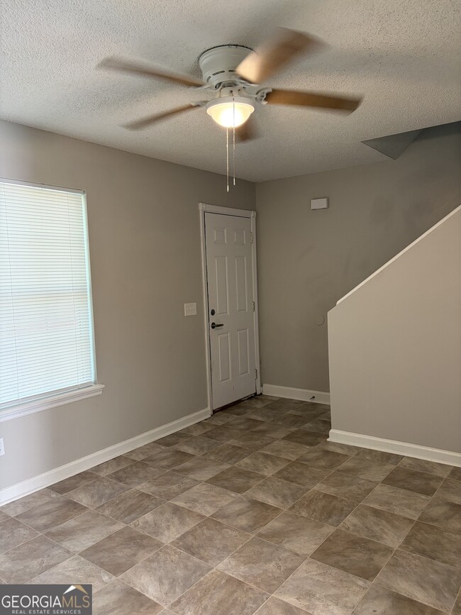 Building Photo - 736 Morningside Ln