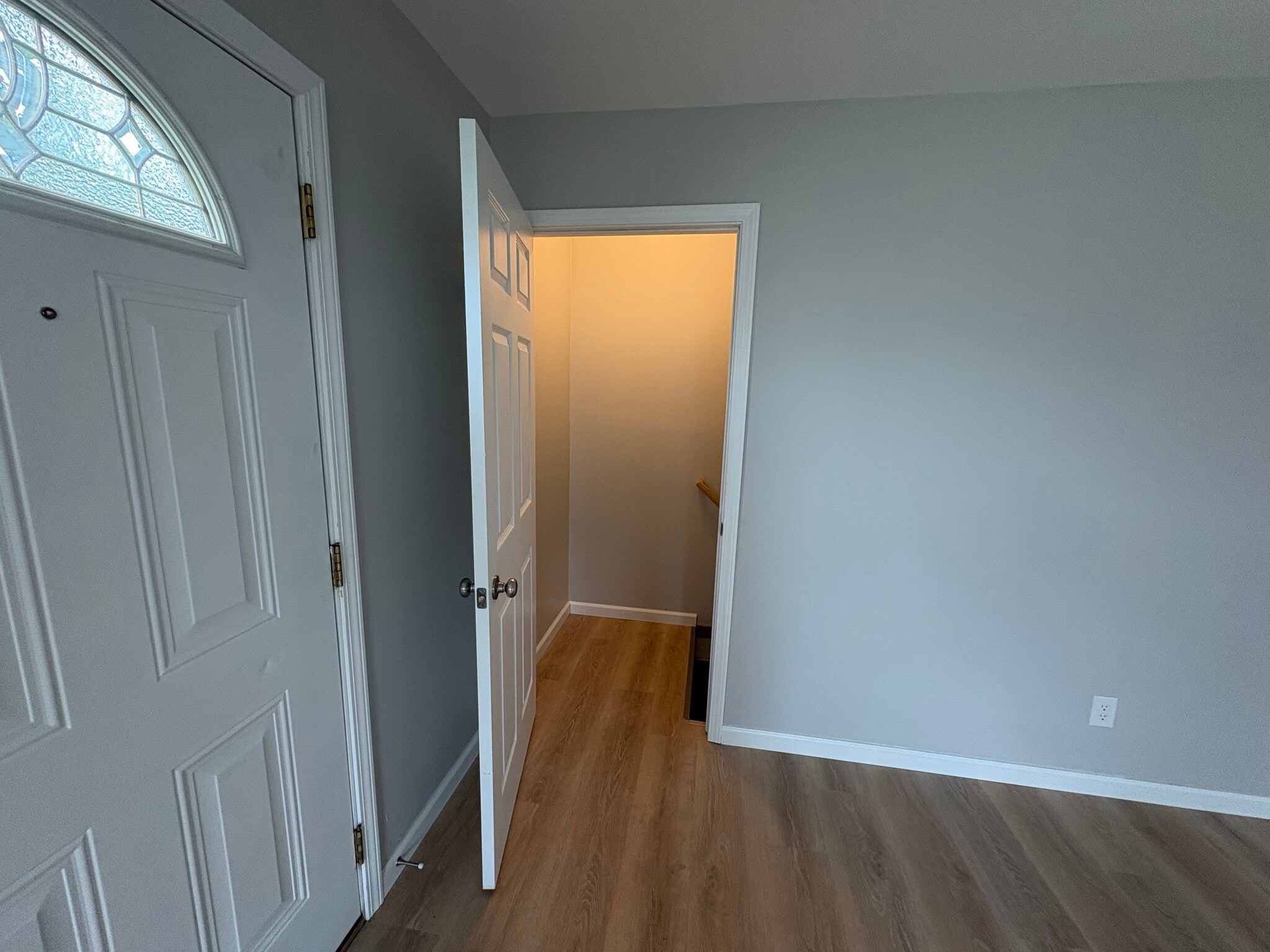 Building Photo - 663 Gibbard Ave