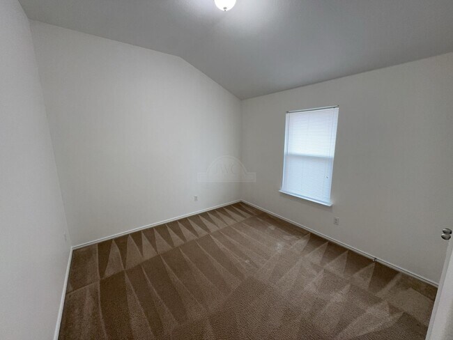 Building Photo - 6212 Blayney Dr