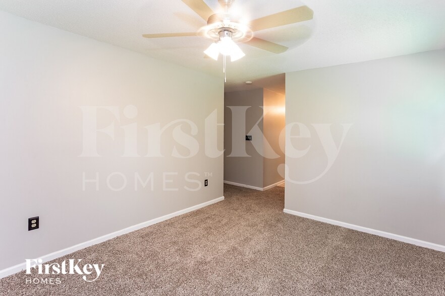 Building Photo - 7938 Lindfield Ct