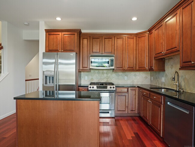 Building Photo - 16 Warrington Round