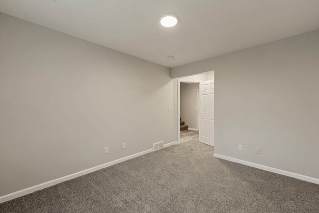 Building Photo - 2502 Alpha Ct E