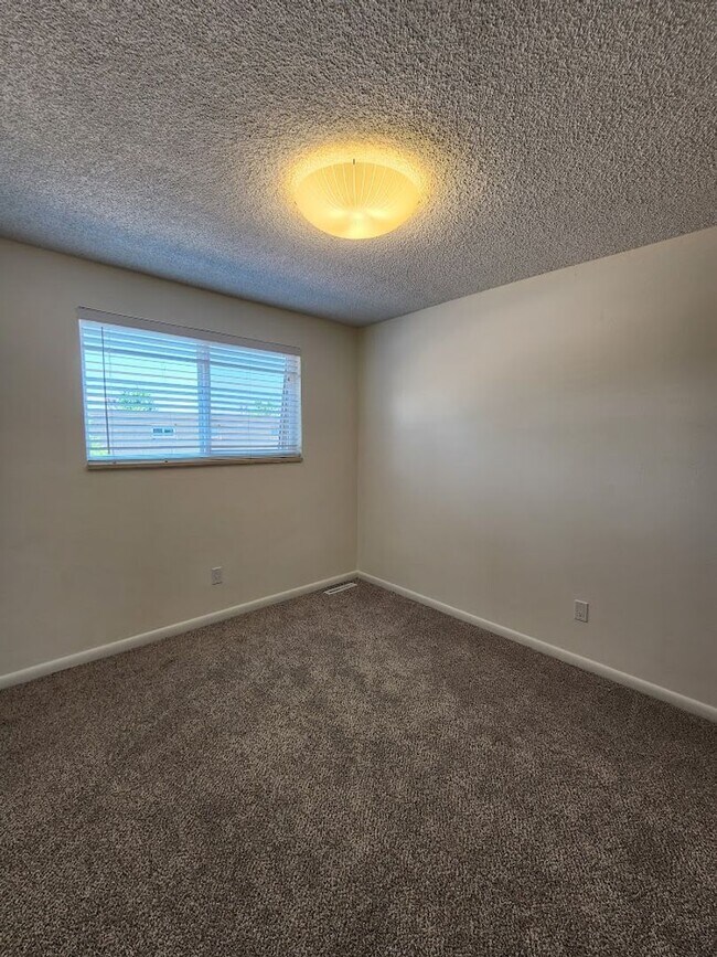Building Photo - Long Realty & Property Management - Great ...