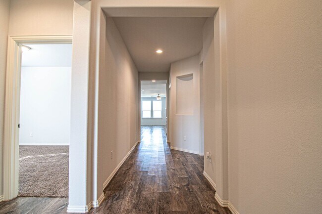 Building Photo - 1219 Santa Clara Dr