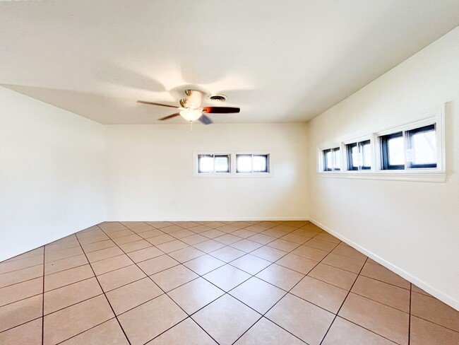 Building Photo - Available NOW!!!! Beautiful 3 bedroom, 2 bath home with covered patio and fenced yard.