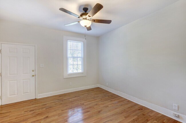 Building Photo - Large Brand New - One Bedroom (2 blocks from Historic Distr.)