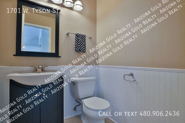 Building Photo - 1701 W Tyson St