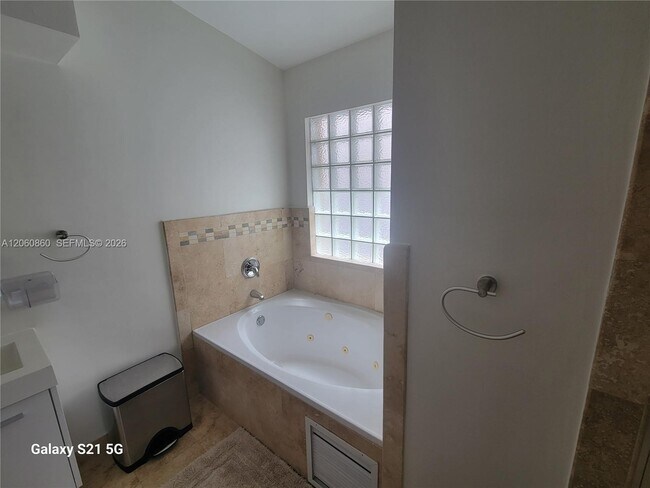 Building Photo - 13242 SW 146th St
