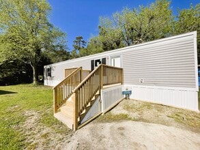 Building Photo - Pelican Point