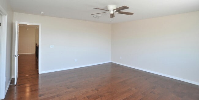 Building Photo - 4 Bedroom, 2.5 Bathroom in Oro Valley