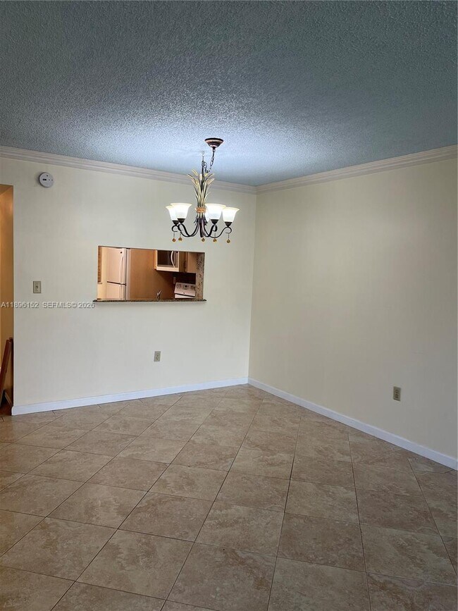 Building Photo - 10855 SW 112th Ave