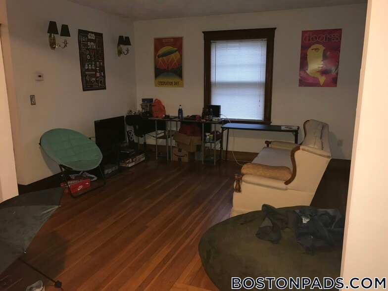 Building Photo - 230 S Huntington Ave