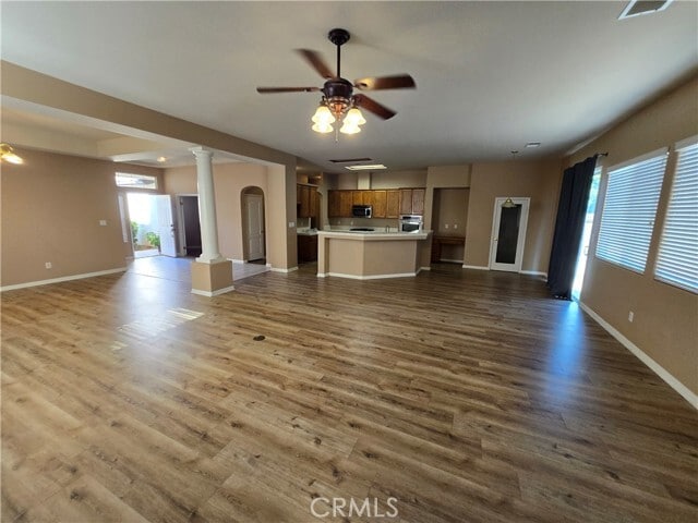 Building Photo - 11110 Snowcreek Falls Ave
