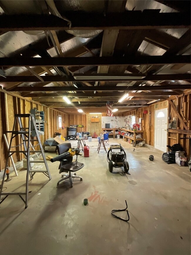 Building Photo - 1425 Crown St