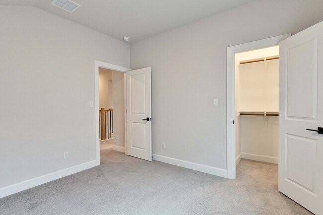 Building Photo - 265 Moonlit Stream Pass