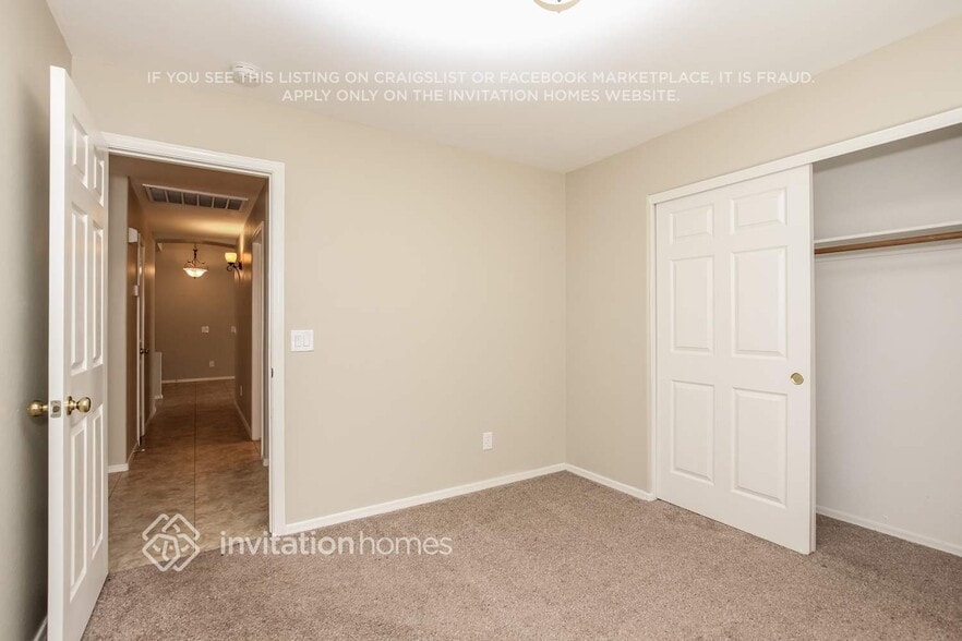 Building Photo - 14409 N 150th Ave
