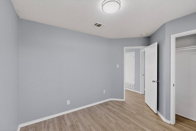 Building Photo - 4517 Ebbtide Ct