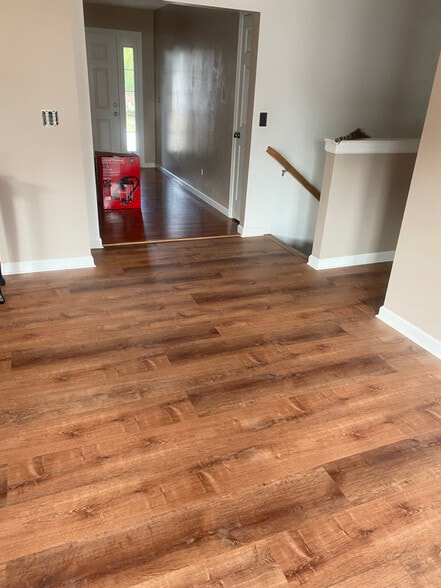 Building Photo - 1834 Iron Mountain Dr