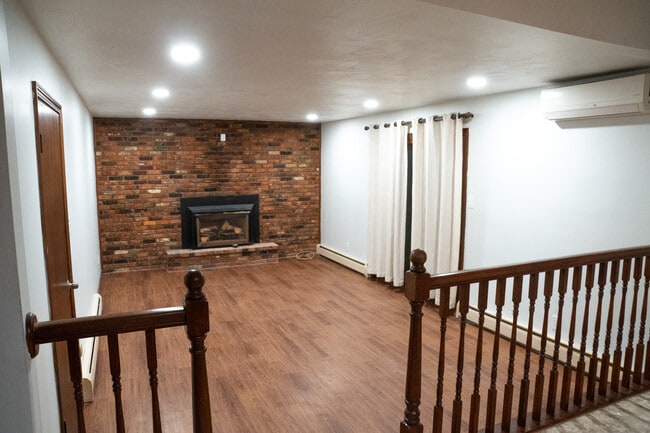 Building Photo - 4822 E Eddy Dr