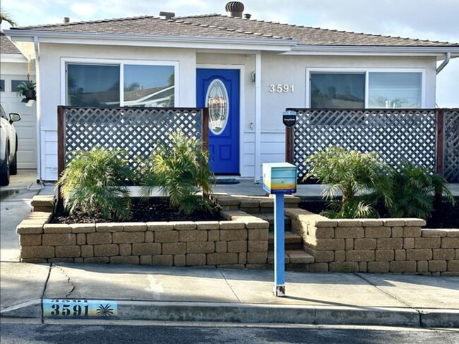 Primary Photo - Beautifully Renovated Single Story Home in...