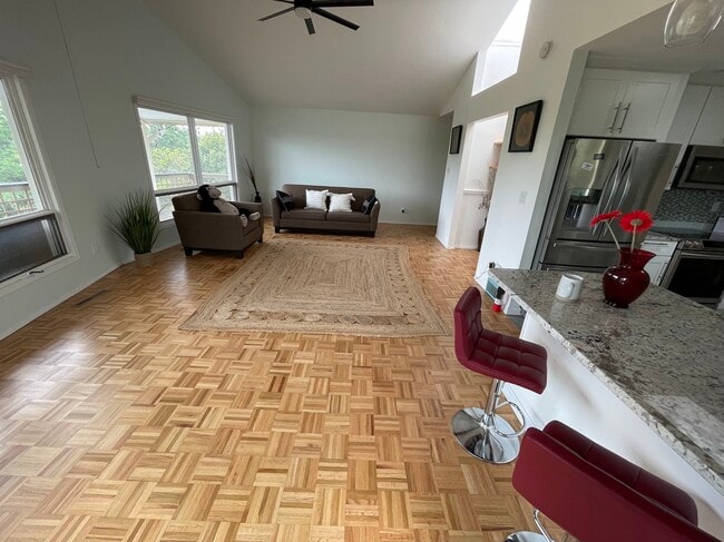 Building Photo - 104 S Tumbleweed Trail