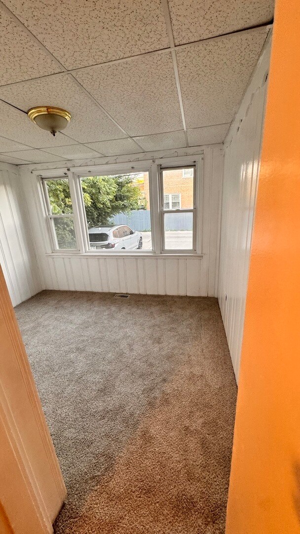 Building Photo - 5501 N California Ave