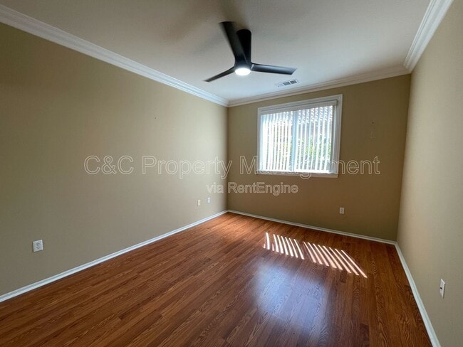 Building Photo - 392 Bjorn Ct