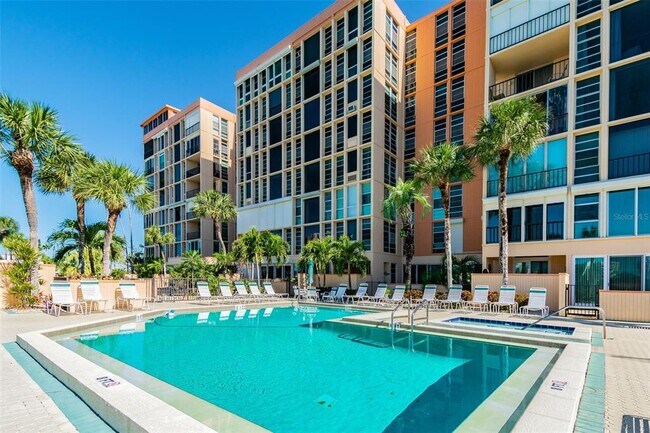 Building Photo - 7400 Sun Island Dr S
